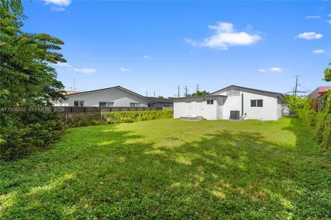 5658 SW 1st Street Miami FL 33134
