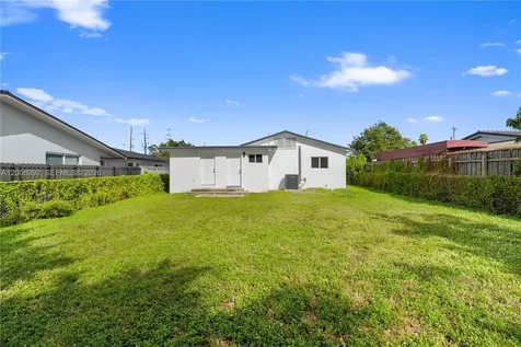 5658 SW 1st Street Miami FL 33134