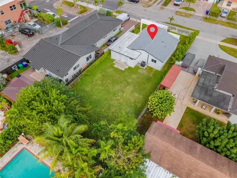 5658 SW 1st Street Miami FL 33134