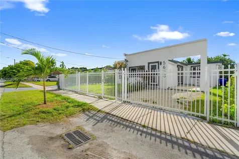 5658 SW 1st Street Miami FL 33134