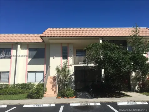 405 Lakeview Drive Weston FL 33326