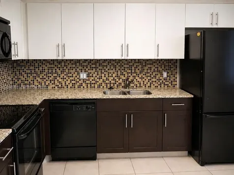 405 Lakeview Drive Weston FL 33326