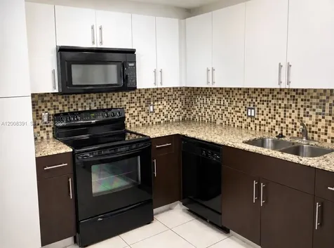 405 Lakeview Drive Weston FL 33326