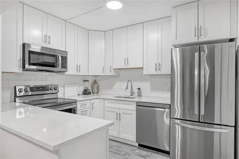 325 Pine Ridge Circle Green Acres FL 33463