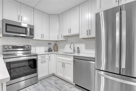 325 Pine Ridge Circle Green Acres FL 33463