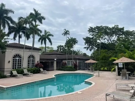 9943 Nob Hill Place Sunrise FL 33351