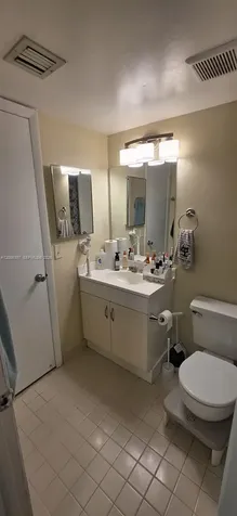 9943 Nob Hill Place Sunrise FL 33351