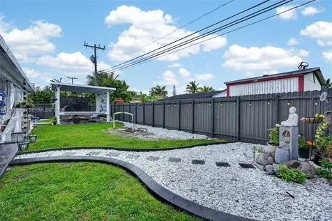 18931 SW 97th Avenue Cutler Bay FL 33157