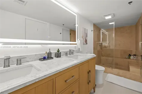201 S Crandon Boulevard Key Biscayne FL 33149