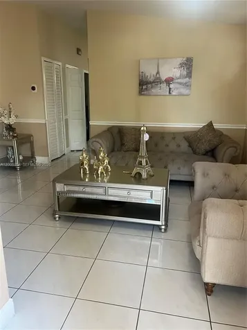 12377 NW 97th Place Hialeah Gardens FL 33018
