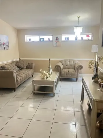 12377 NW 97th Place Hialeah Gardens FL 33018