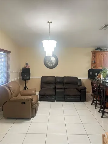 12377 NW 97th Place Hialeah Gardens FL 33018