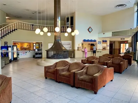Hallandale Beach FL 33009