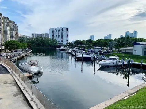 Hallandale Beach FL 33009