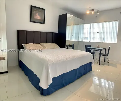 Hallandale Beach FL 33009