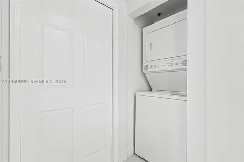 6362 Collins Avenue Miami Beach FL 33141
