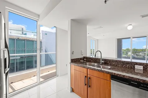 6362 Collins Avenue Miami Beach FL 33141