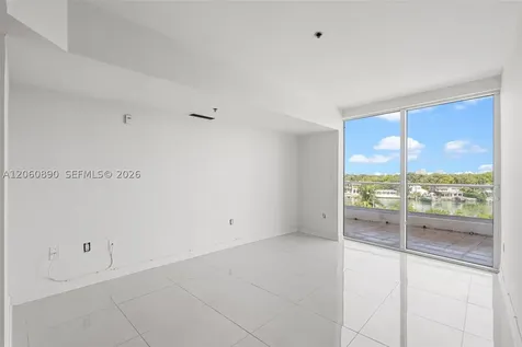 6362 Collins Avenue Miami Beach FL 33141