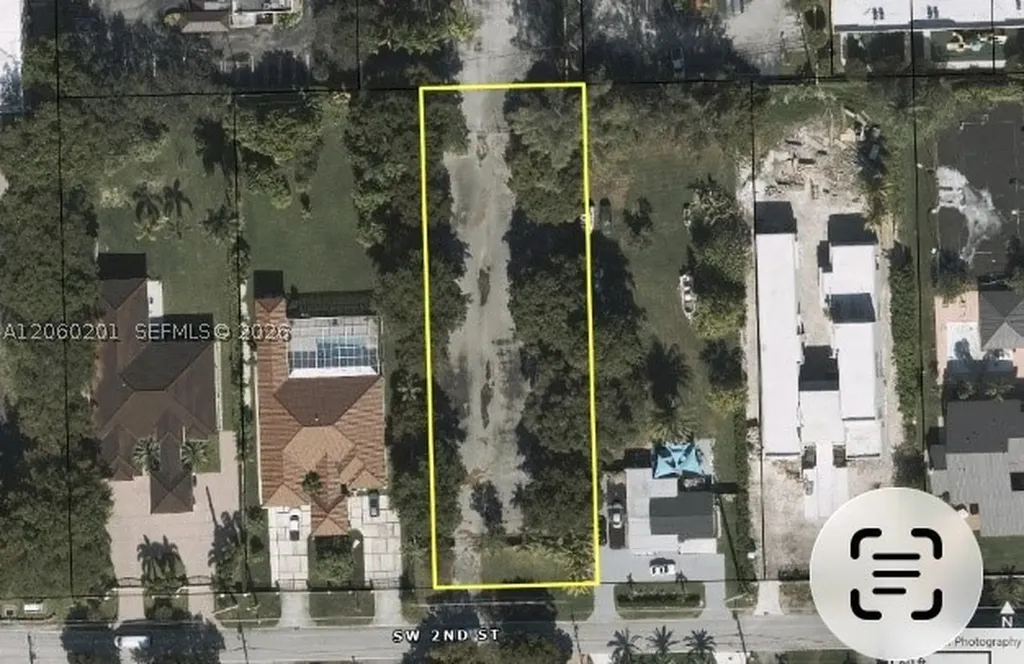 8575 SW 2 Street Miami FL 33144
