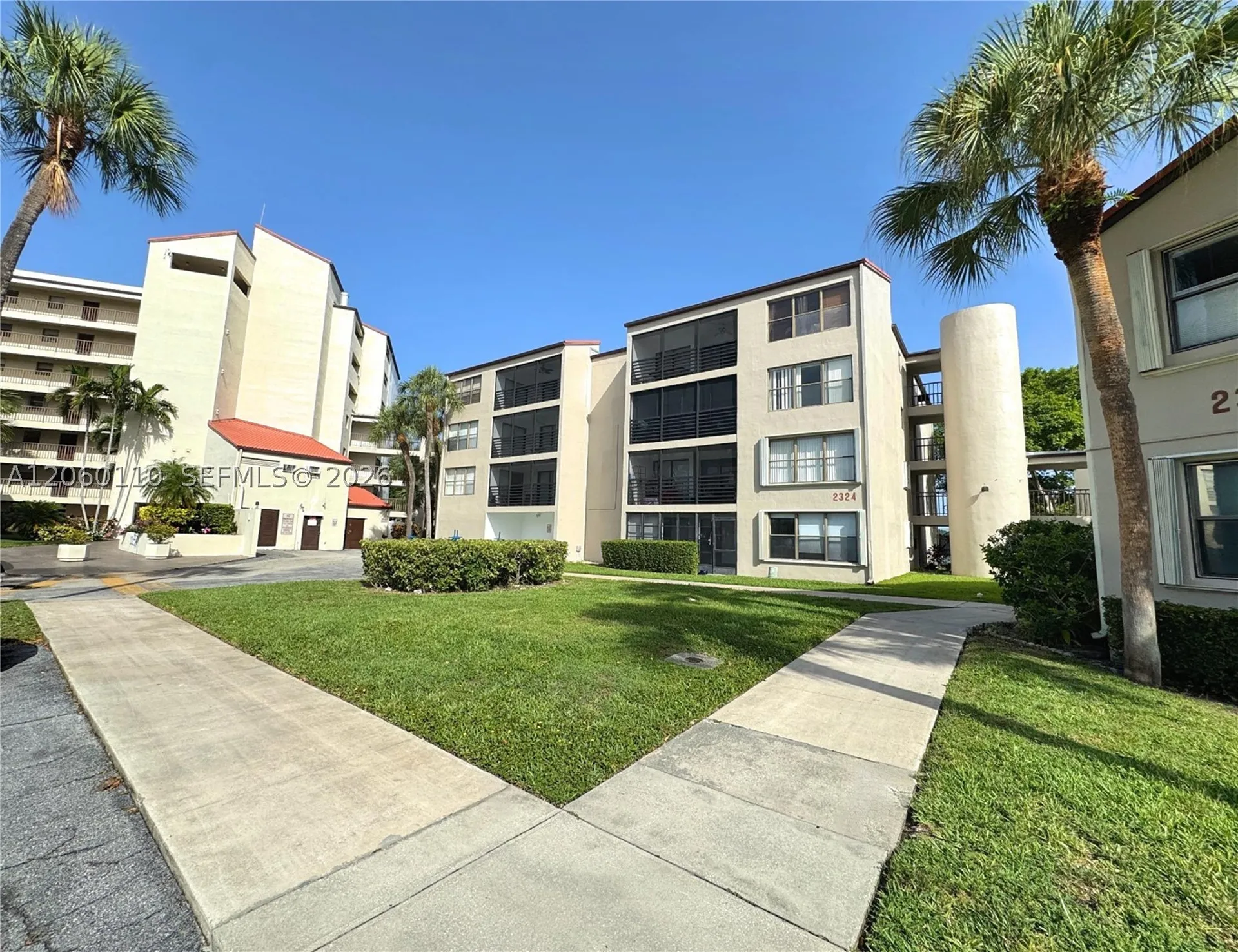 2324 S Cypress Bend Drive Pompano Beach FL 33069