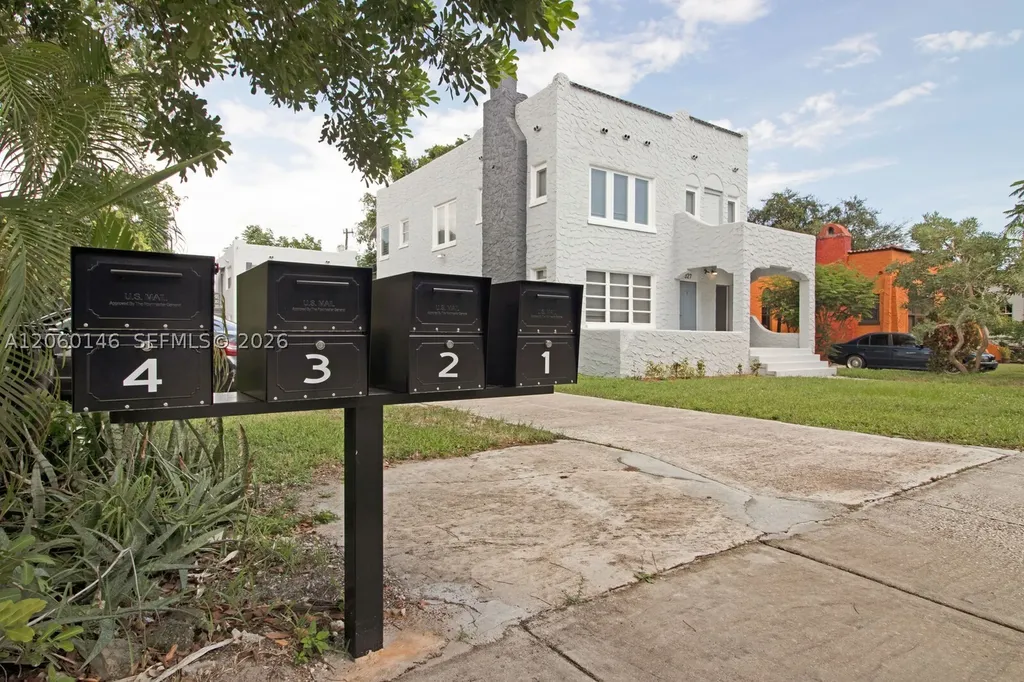 327 SW 20th Street Fort Lauderdale FL 33315