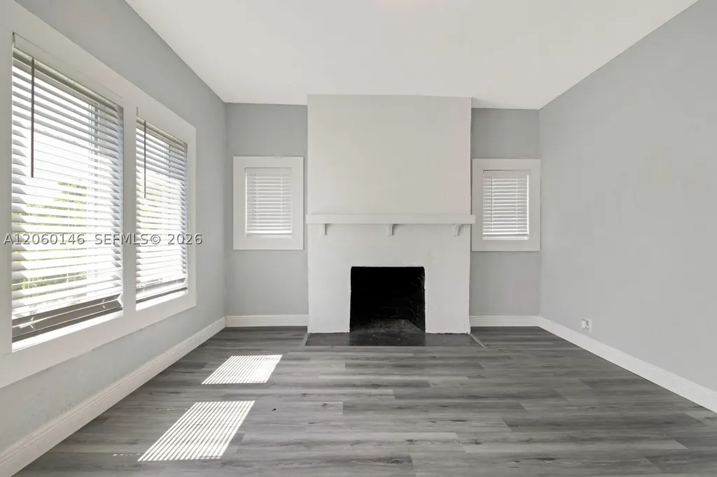327 SW 20th Street Fort Lauderdale FL 33315