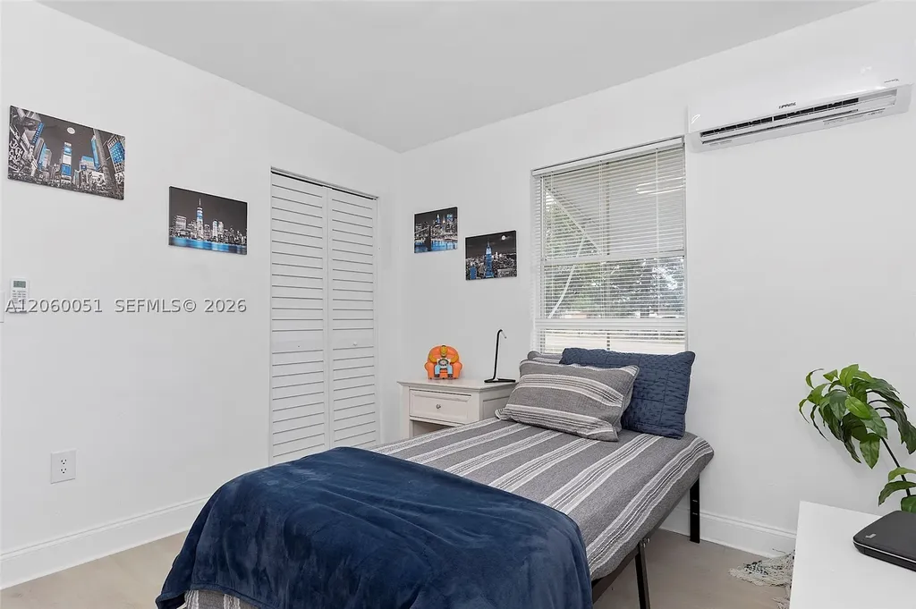 6103 Monroe Street Hollywood FL 33023