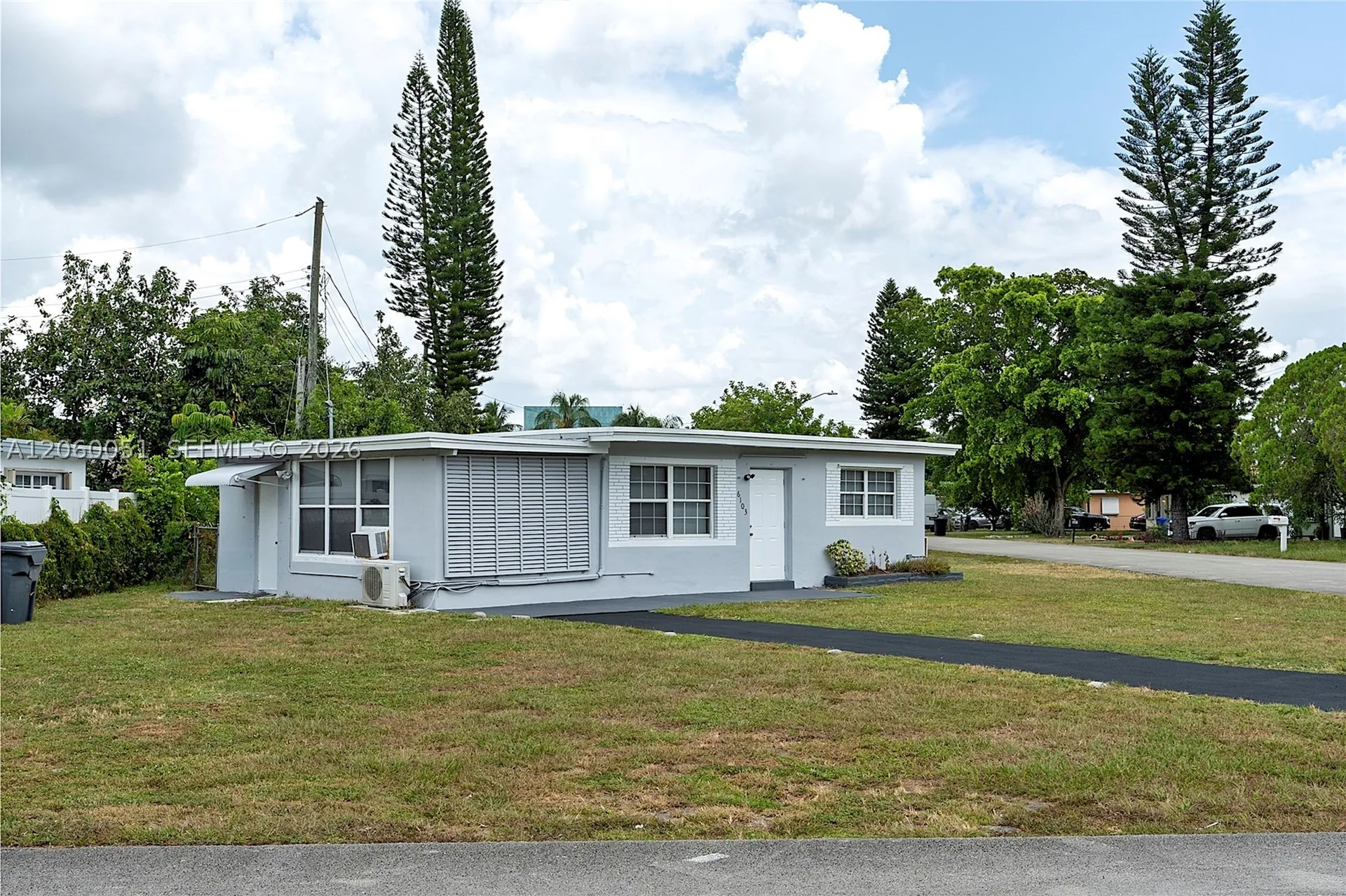 6103 Monroe Street Hollywood FL 33023