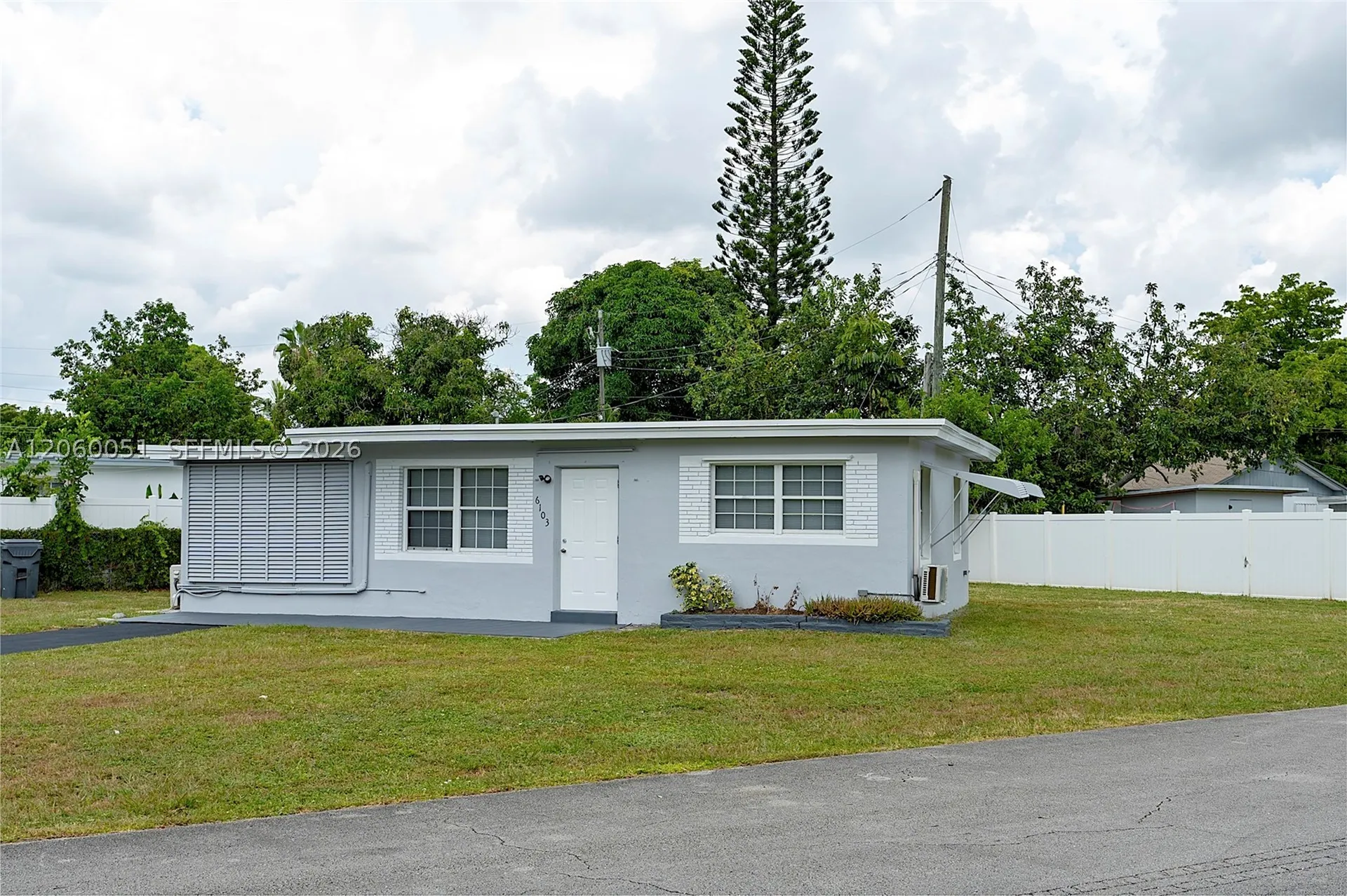 6103 Monroe Street Hollywood FL 33023