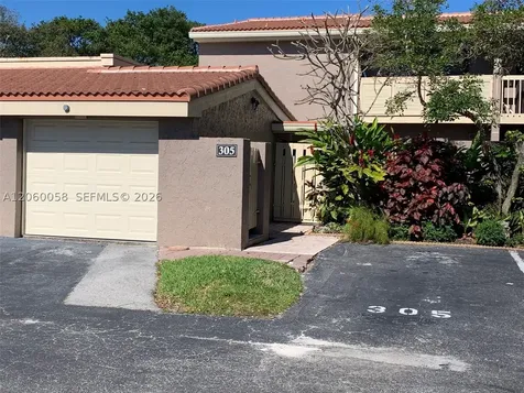 305 Bonnie Brae Way Hollywood FL 33021