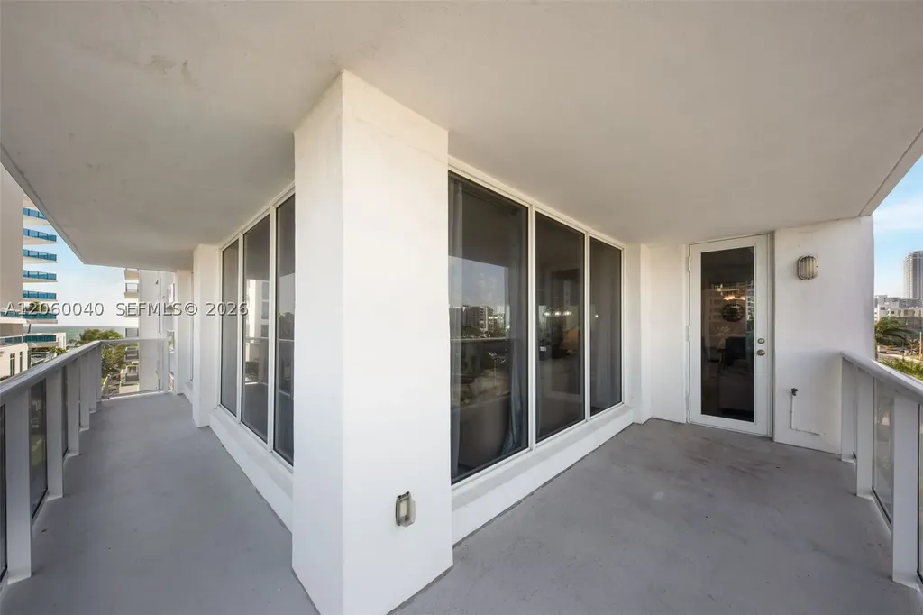 2751 S Ocean Drive Hollywood FL 33019