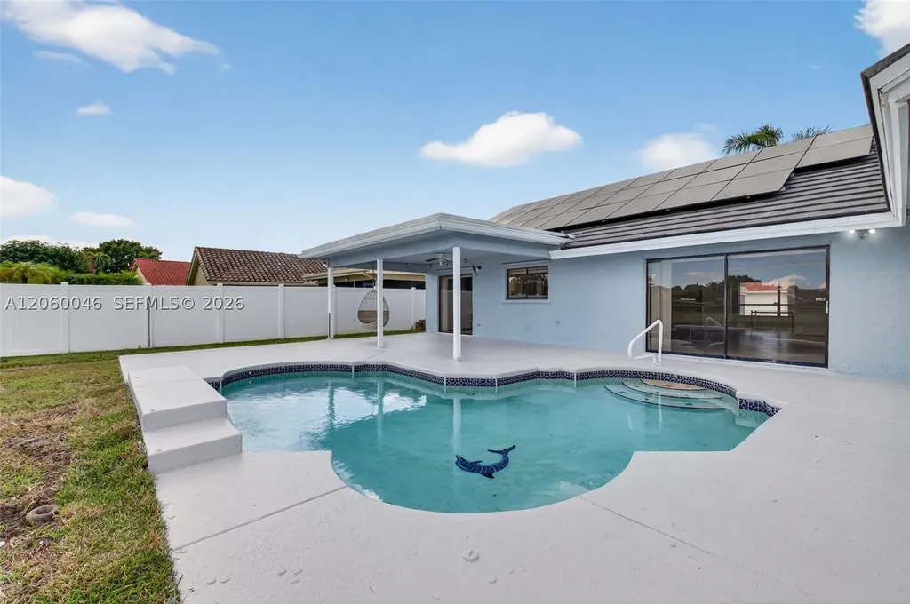6043 Sunberry Circle Boynton Beach FL 33437