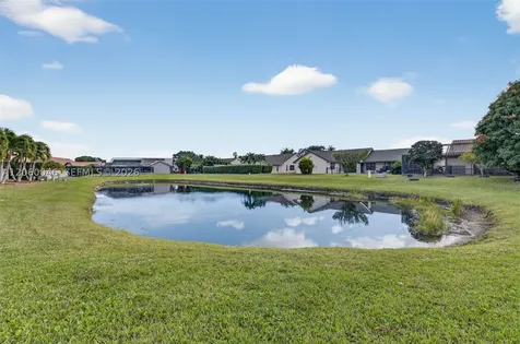 6043 Sunberry Circle Boynton Beach FL 33437