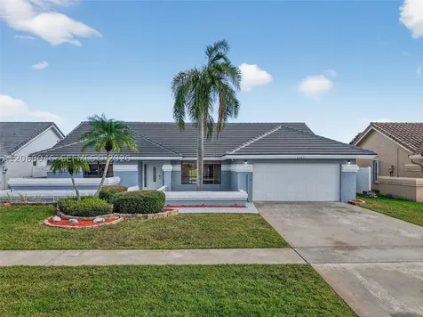 6043 Sunberry Circle Boynton Beach FL 33437