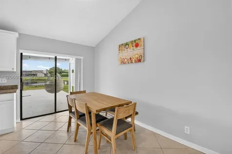 6043 Sunberry Circle Boynton Beach FL 33437