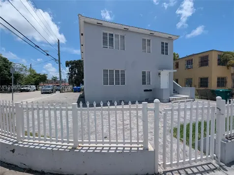500 SW 7th Street Miami FL 33130