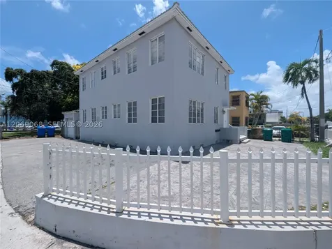 500 SW 7th Street Miami FL 33130