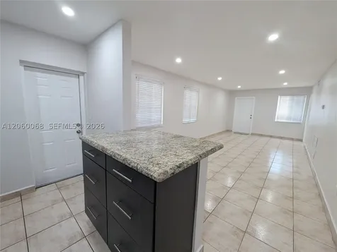 500 SW 7th Street Miami FL 33130
