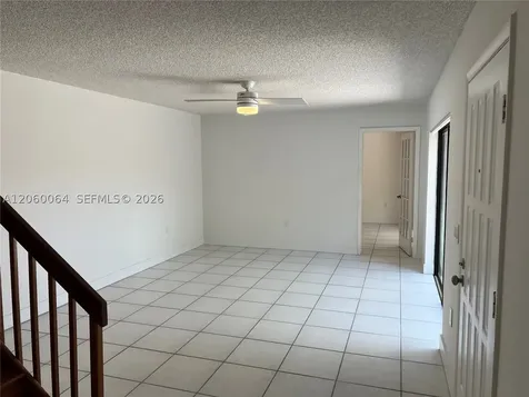 9105 SW 19th Place Davie FL 33324