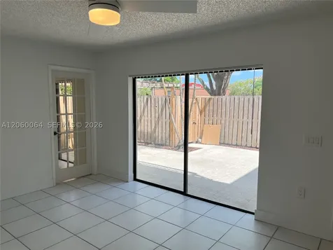 9105 SW 19th Place Davie FL 33324