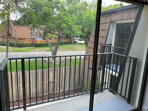 9105 SW 19th Place Davie FL 33324