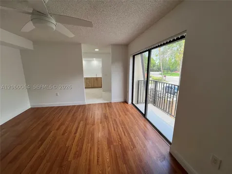 9105 SW 19th Place Davie FL 33324