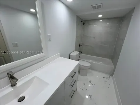 9105 SW 19th Place Davie FL 33324