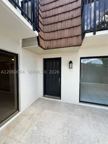 9105 SW 19th Place Davie FL 33324
