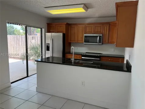 9105 SW 19th Place Davie FL 33324