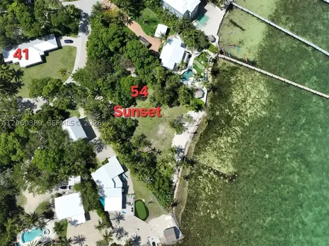 41 Sunset Road Key Largo FL 33037