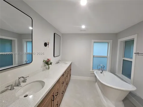 41 Sunset Road Key Largo FL 33037