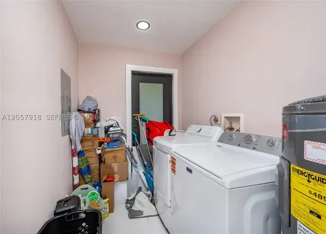 3000 NW 13th Street Miami FL 33125