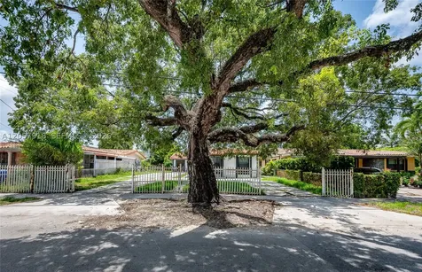3000 NW 13th Street Miami FL 33125