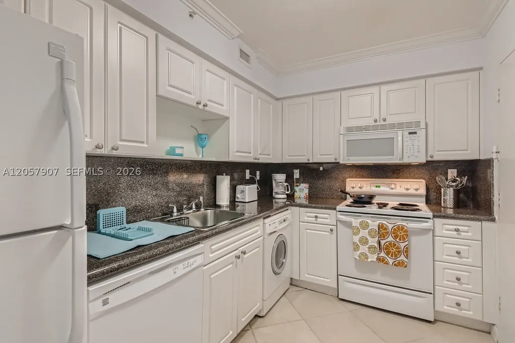 2501 S Ocean Drive Hollywood FL 33019